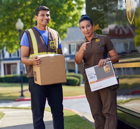 Ups delivery driver job - Seasonal Package Delivery Driver Escanaba, Michigan Trailer Mechanic